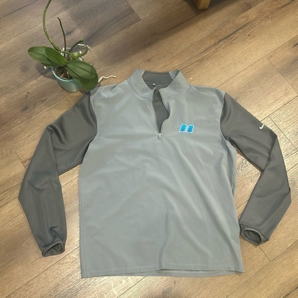Nike Track Jacket ! Medium !!